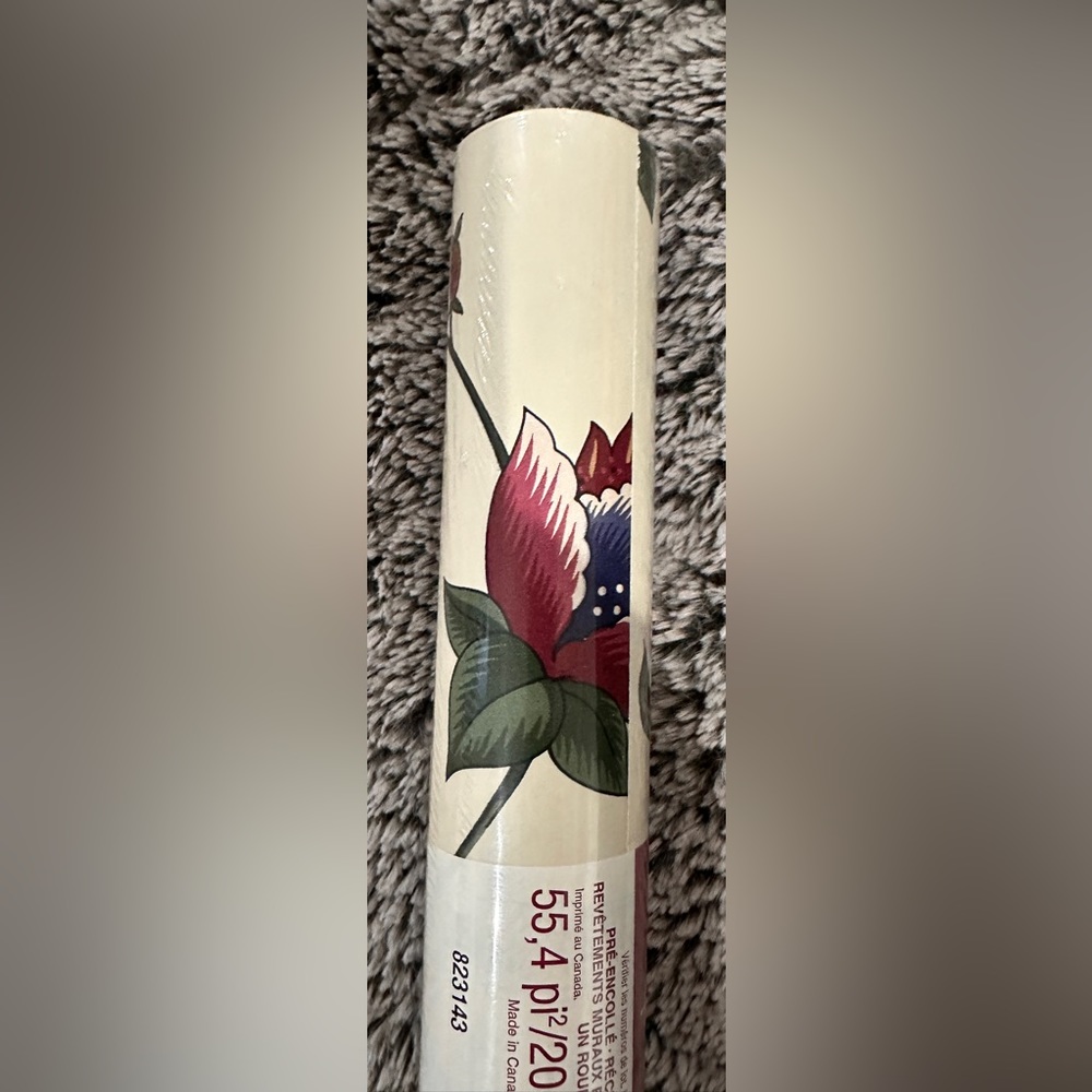 Birge Designs Wall Paper Batch Off White Tan Maroon Wine Floral Design 55.4 Sqft